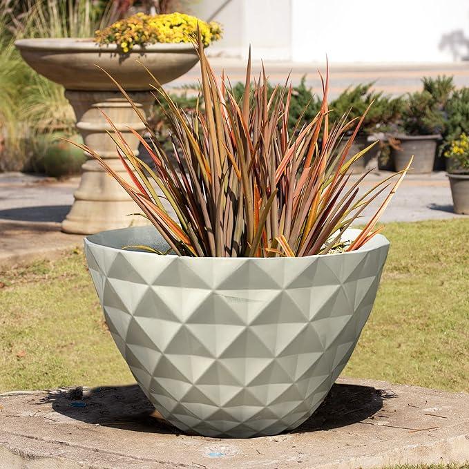 Elevate your outdoor oasis with SG Traders Diamond Cut Planters! 🌿✨ - SGTraders