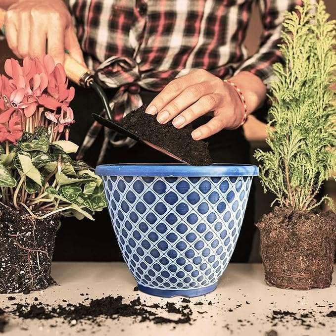 SG Traders Bell Quilt Plant Pots (Pack of 2) - - 
