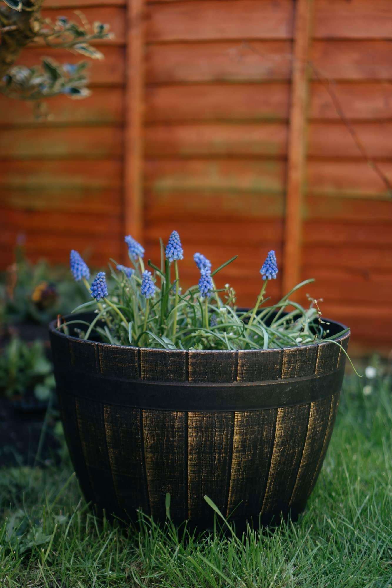 SG Traders Large Round Plastic Barrel Tub Planter - - 